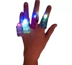 Anelli con luce in colori assortiti 4 unità