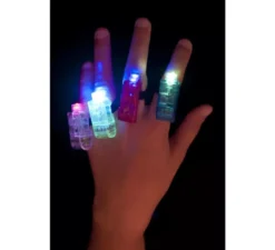 Anelli con luce in colori assortiti 4 unità