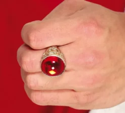 Anello in oro con rubino