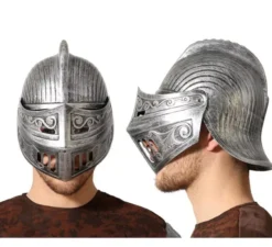 Argento Elmo medievale con visiera