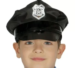 Berretto della polizia con placca d'oro