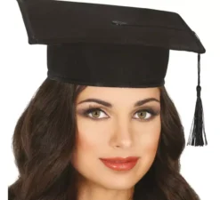Berretto graduato o laureato di stoffa