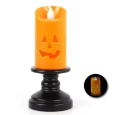 Candela di zucca felice con luce