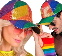Cappellino arcobaleno con paillettes
