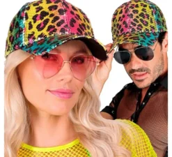 Cappellino con stampa animalier leopardata arcobaleno e paillettes