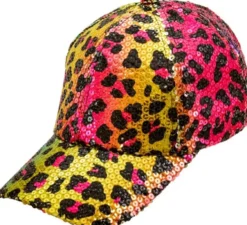 Cappellino con stampa animalier leopardata arcobaleno e paillettes