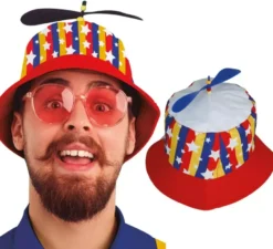 Cappello multicolore con elica