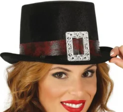 Cappello nero con nastro marrone