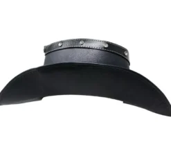 Cappello nero con teschio