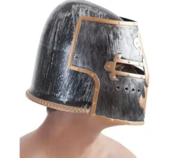 Casco da templare argentato e oro