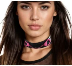 Choker con manette rosa