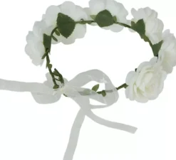 Corona di rose bianche