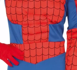 Costume da supereroe muscoloso adolescente che striscia sul muro