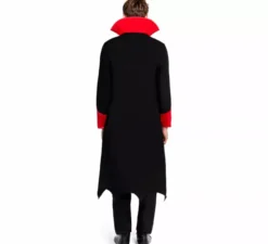 Elegante costume da vampiro per uomo