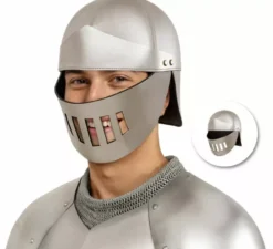 Elmo da guerriero medievale in argento