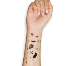 Foglio di tatuaggi temporanei per Halloween in disegni assortiti