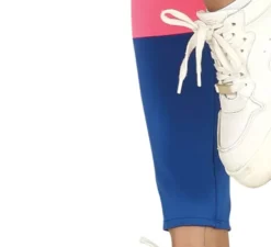 Ginnasta in costume da allenamento per le donne