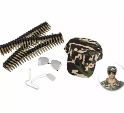 Kit militare: berretto, occhiali, distintivo e proiettili