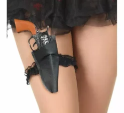 Lega con la fondina e la pistola dell'ovest