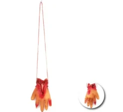 Mano finta mutilata con corda