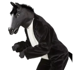 Maschera di testa di cavallo nero con capelli