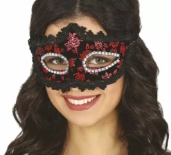 Maschera nera e rossa