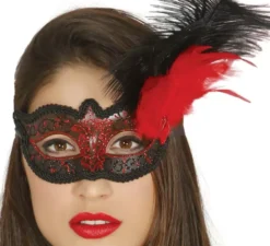 Maschera per gli occhi con penna rossa