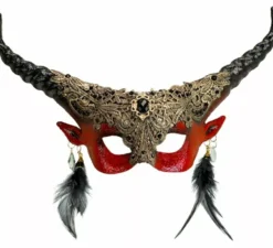 Maschera teatrale rossa del diavolo