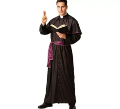 Monsignore guarisce il costume per un uomo