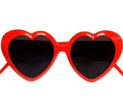 Occhiali a cuore rosso