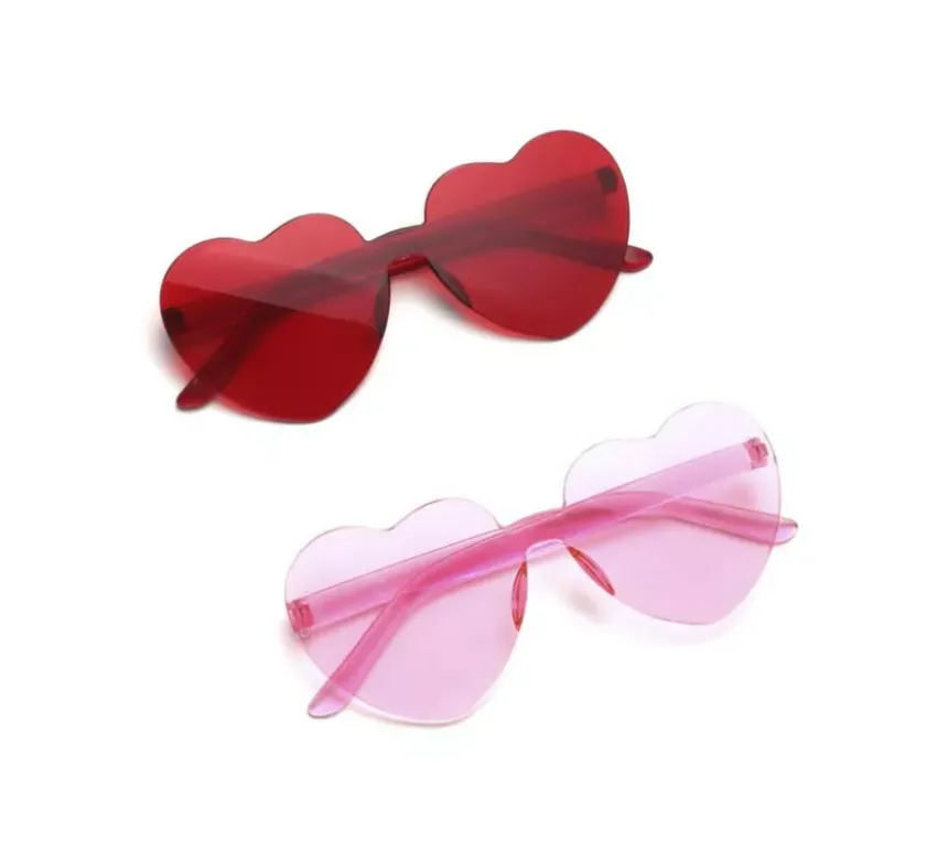 Occhiali cuore in colori assortiti per adulti