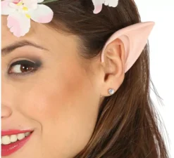 Orecchie appuntite di fata o elfo
