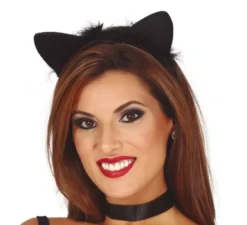 Orecchie nere di gattino