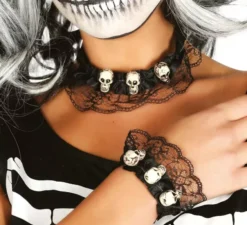 Set di bracciale e bracciale cranio