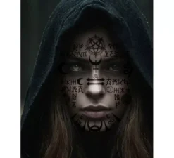 Tatuaggio satanico sul viso